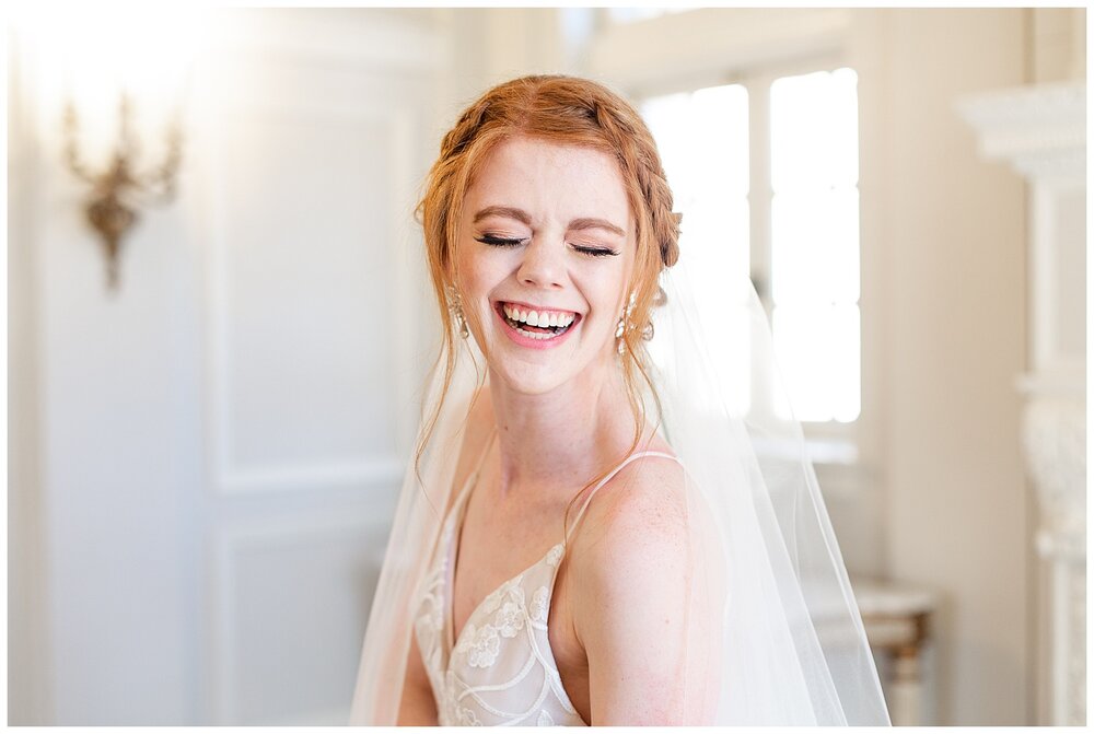 light and airy bridal pictures