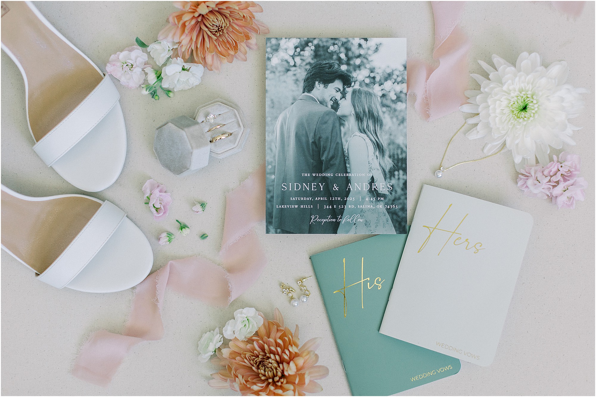 Wedding details at lakeview hills wedding venue.